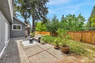 17806 83rd Pl NE, Kenmore, WA 98028 - Photo 2