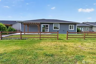 8019 Vialago Pkwy, Zillah, WA 98953 - Photo 8