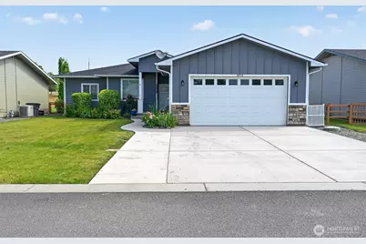 8019 Vialago Parkway, Zillah, WA 98953 - Photo 6