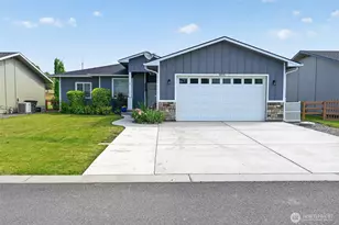 8019 Vialago Pkwy, Zillah, WA 98953 - Photo 6