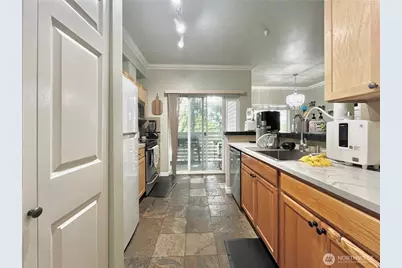 801 Rainier Avenue N #A203, Renton, WA 98057 - Photo 4