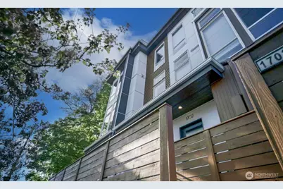 1700 E Marion Street, Seattle, WA 98122 - Photo 2