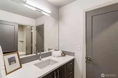 1700 E Marion Street, Seattle, WA 98122 - Photo 24