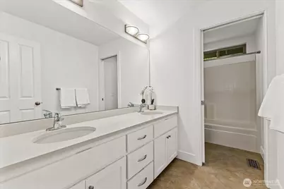 423 Sky Country Way NW, Issaquah, WA 98027 - Photo 28
