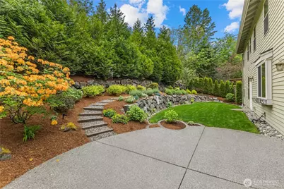 423 Sky Country Way NW, Issaquah, WA 98027 - Photo 32
