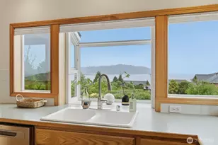 11956 NE Jefferson Point Rd, Kingston, WA 98346 - Photo 8