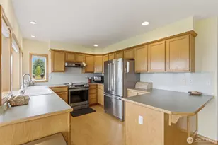 11956 NE Jefferson Point Rd, Kingston, WA 98346 - Photo 10