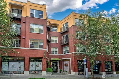 413 NE 70th Street #301, Seattle, WA 98115 - Photo 2