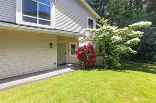 12541 NE 7th Pl, Bellevue, WA 98005 - Photo 2