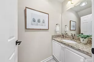 12541 NE 7th Pl, Bellevue, WA 98005 - Photo 16