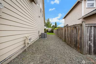 2113 12th Ave NW, Puyallup, WA 98371 - Photo 24