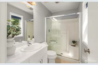 15009 Westminster Way N, Seattle, WA 98133 - Photo 18