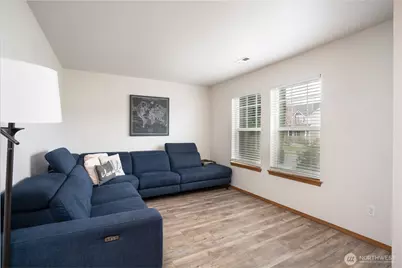 11916 130th Street E, Puyallup, WA 98374 - Photo 4