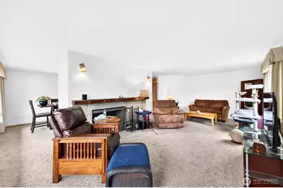 610 4th Street NE, Puyallup, WA 98372 - Photo 32