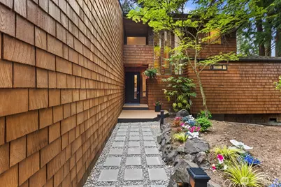 11730 Clearview Dr, Edmonds, WA 98026 - Photo 2