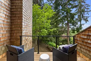 11730 Clearview Dr, Edmonds, WA 98026 - Photo 28
