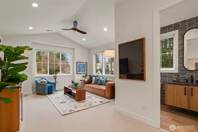 11204 108th Ave NE, Kirkland, WA 98033 - Photo 14