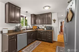 4918 119th Ave SE, Bellevue, WA 98006 - Photo 8