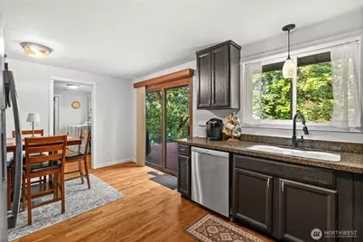4918 119th Avenue SE, Bellevue, WA 98006 - Photo 10