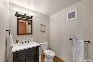 809 12th St, Bellingham, WA 98225 - Photo 38
