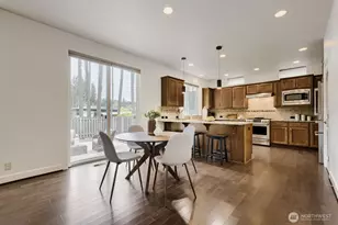 23257 SE 34th Pl, Sammamish, WA 98075 - Photo 12