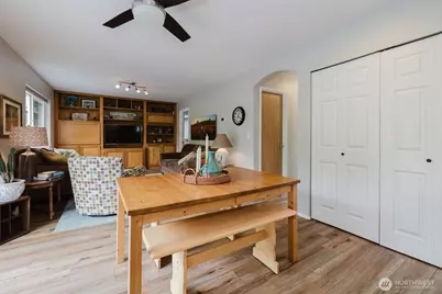 2294 Steamboat Loop E, Port Orchard, WA 98366 - Photo 10