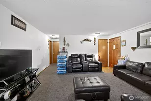 410 10th St, Lynden, WA 98264 - Photo 4