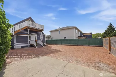 145 Park Avenue N, Renton, WA 98057 - Photo 36