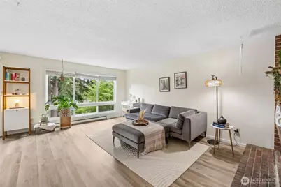 15214 NE 8th Street #G27, Bellevue, WA 98005 - Photo 2