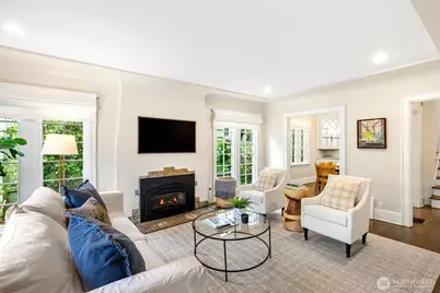 1945 Boyer Avenue E, Seattle, WA 98112 - Photo 4