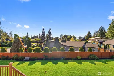 841 Brookmere Drive, Edmonds, WA 98020 - Photo 24
