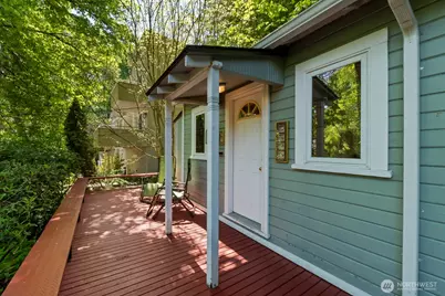 1919 32nd Avenue W, Seattle, WA 98199 - Photo 22