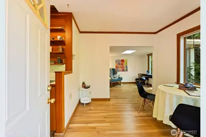 1919 32nd Avenue W, Seattle, WA 98199 - Photo 6