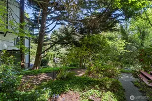 1919 32nd Ave W, Seattle, WA 98199 - Photo 32