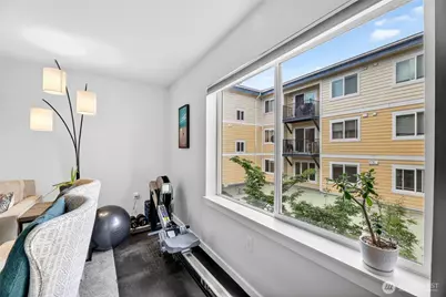 12534 15th Avenue NE #22, Seattle, WA 98125 - Photo 10