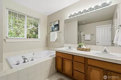 18740 109th Lane SE, Renton, WA 98055 - Photo 18