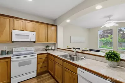 18740 109th Lane SE, Renton, WA 98055 - Photo 10