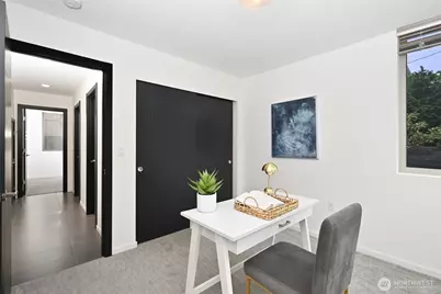 738 D N 95th, Seattle, WA 98103 - Photo 4