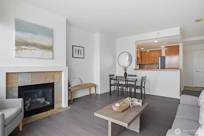 2607 Western Avenue #552, Seattle, WA 98121 - Photo 2