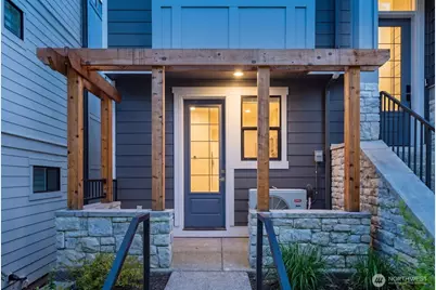 13334 NE 144th Place, Woodinville, WA 98072 - Photo 2