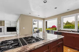 16530 76th Ave W, Edmonds, WA 98026 - Photo 10