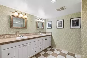 16530 76th Ave W, Edmonds, WA 98026 - Photo 32
