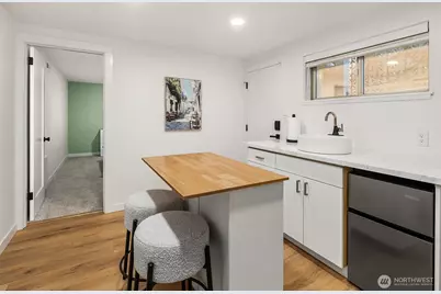 7515 Bagley Avenue N, Seattle, WA 98103 - Photo 28
