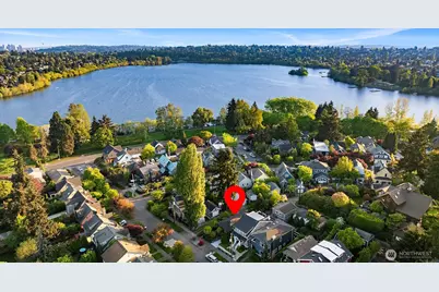 7515 Bagley Avenue N, Seattle, WA 98103 - Photo 8
