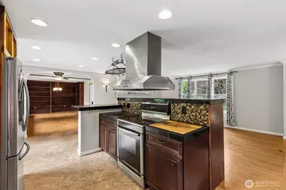 608 School SE, Lacey, WA 98503 - Photo 6