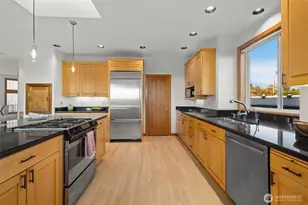 227 8th Ave, Kirkland, WA 98033 - Photo 8