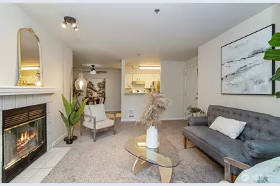 215 SW 100th Street #D207, Everett, WA 98204 - Photo 4