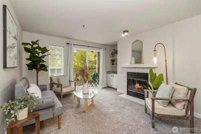 215 SW 100th Street #D207, Everett, WA 98204 - Photo 2