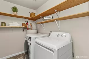 215 SW 100th St, Everett, WA 98204 - Photo 10