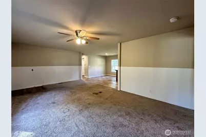21 E Eastlake Dr, Shelton, WA 98584 - Photo 8